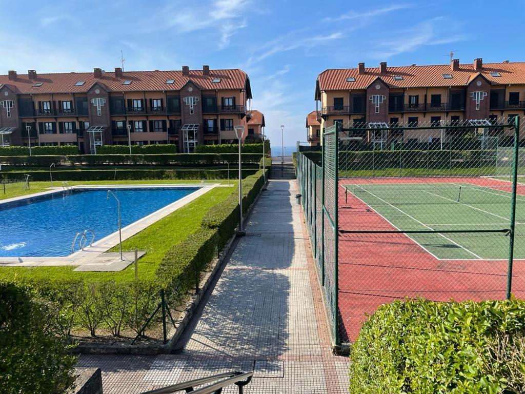Apartamento Bonito Duplex Con Vistas Al Mar Comillas Exterior foto