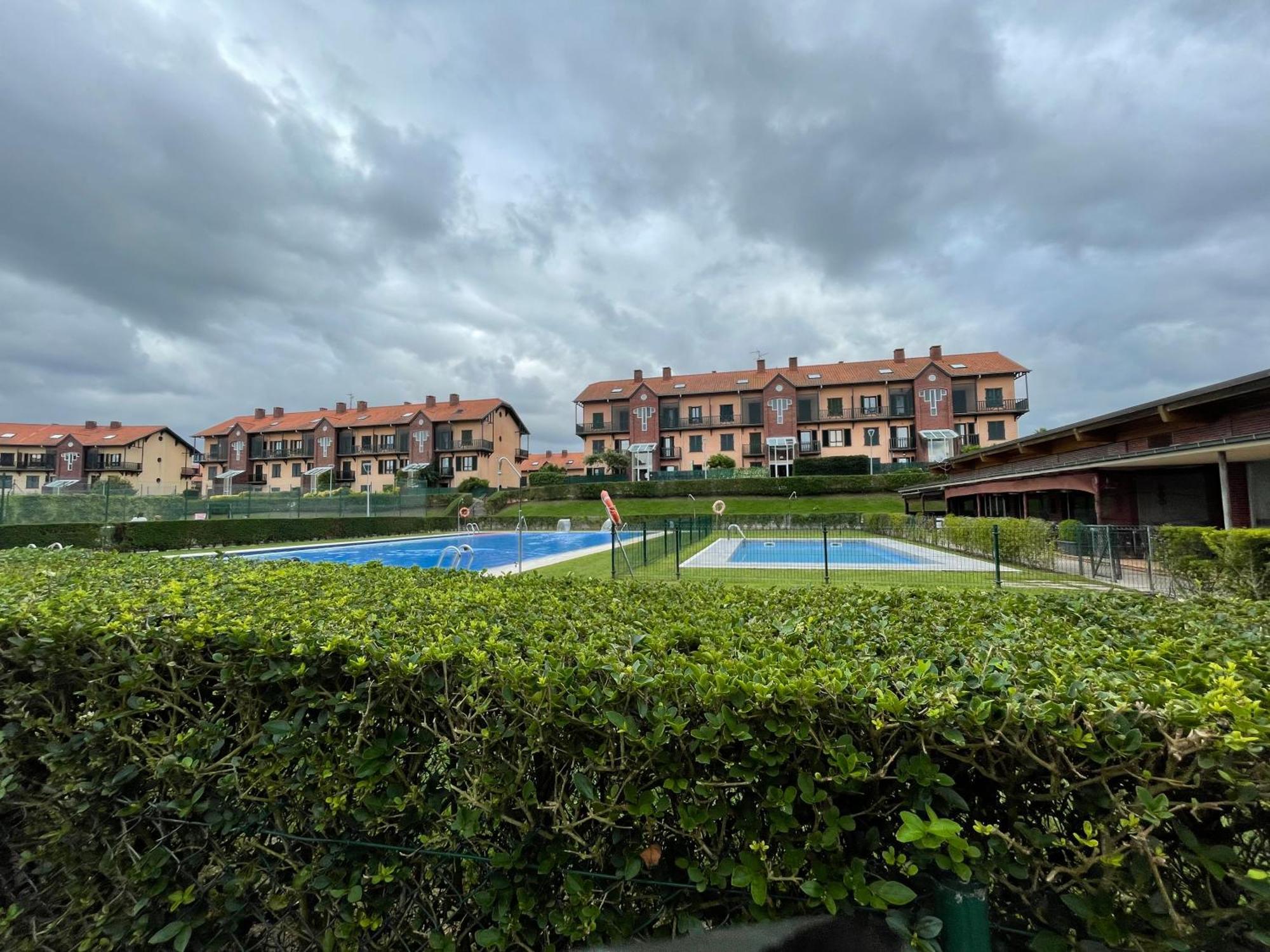 Apartamento Bonito Duplex Con Vistas Al Mar Comillas Exterior foto