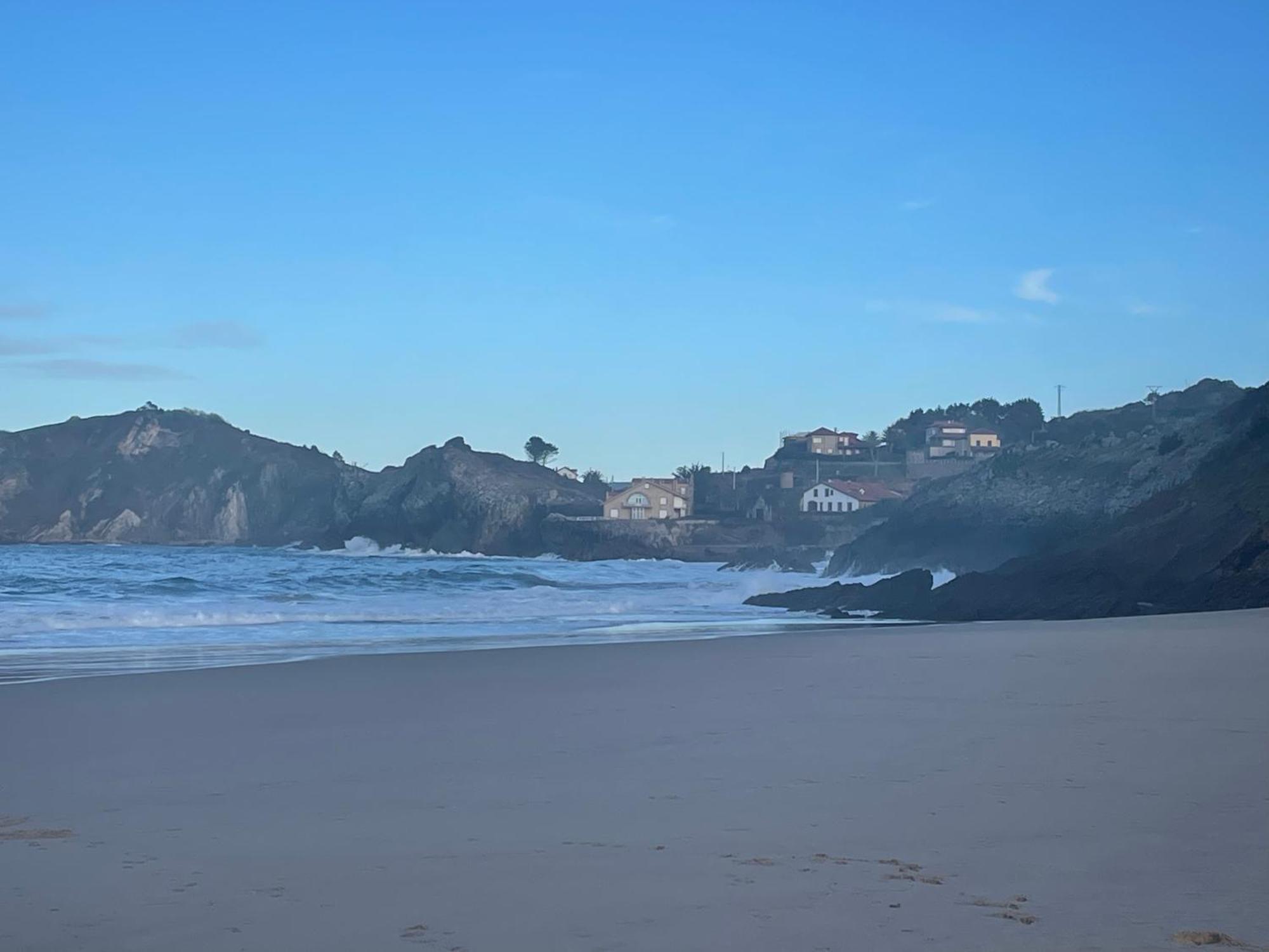 Apartamento Bonito Duplex Con Vistas Al Mar Comillas Exterior foto
