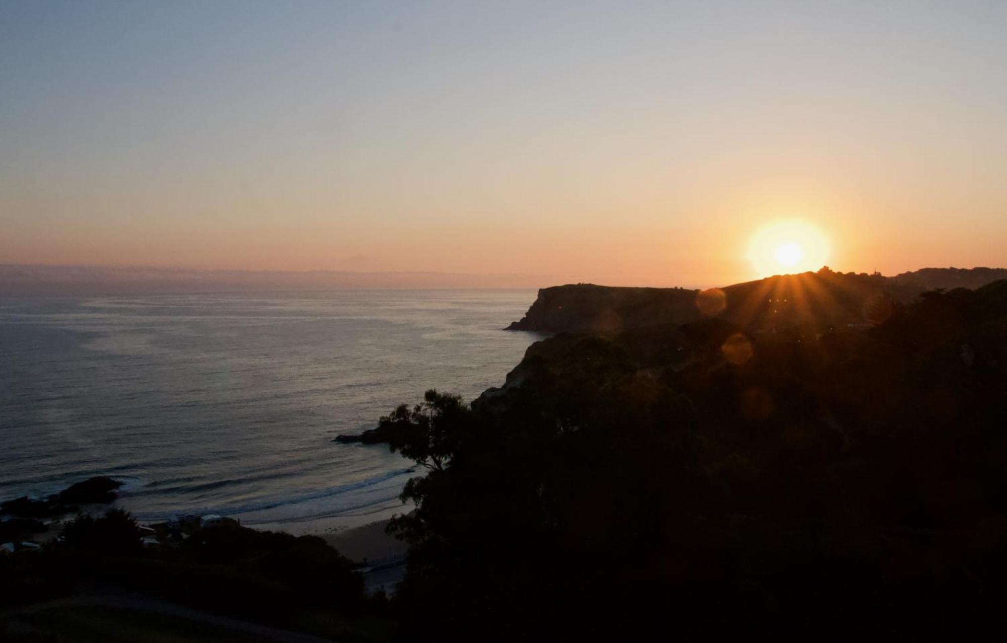 Apartamento Bonito Duplex Con Vistas Al Mar Comillas Exterior foto